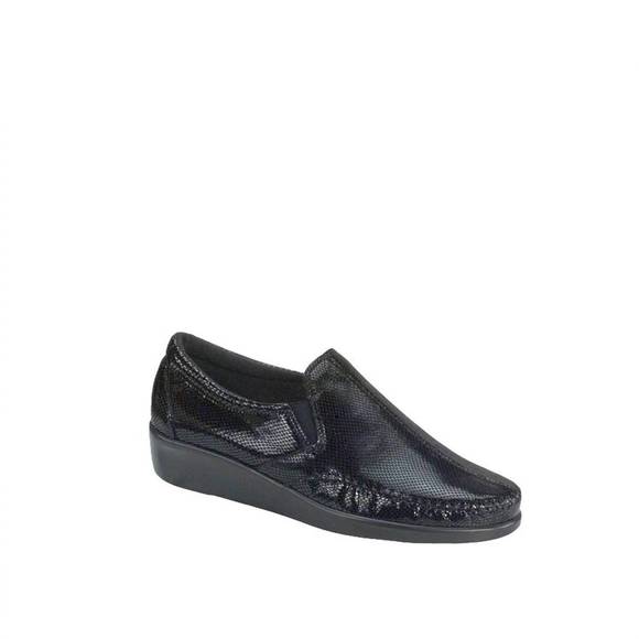 NEW SAS women dream loafer slip-on narrow width in black snake